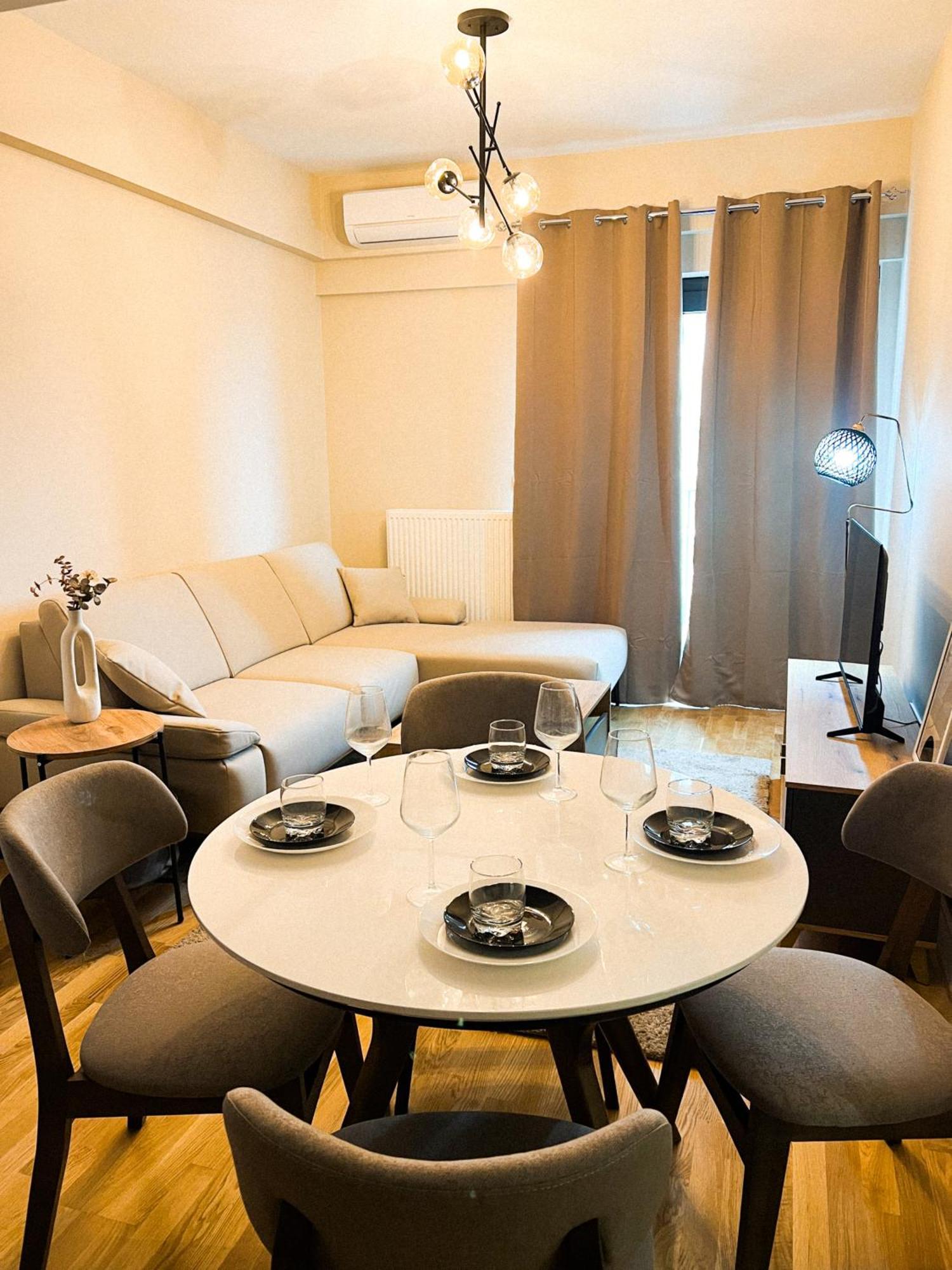 180° View Apartment In Diamond Building Skopie Exterior foto