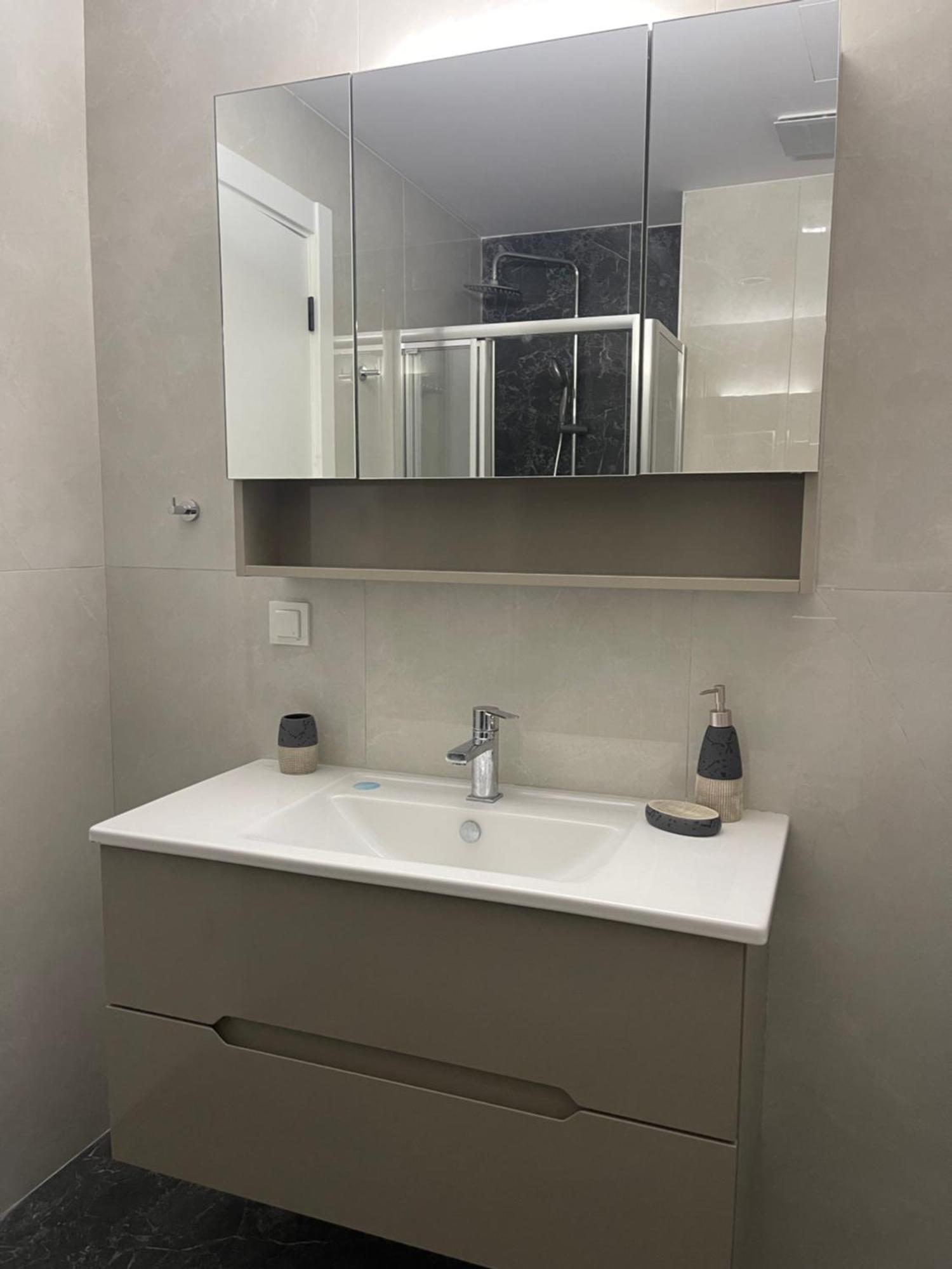 180° View Apartment In Diamond Building Skopie Exterior foto