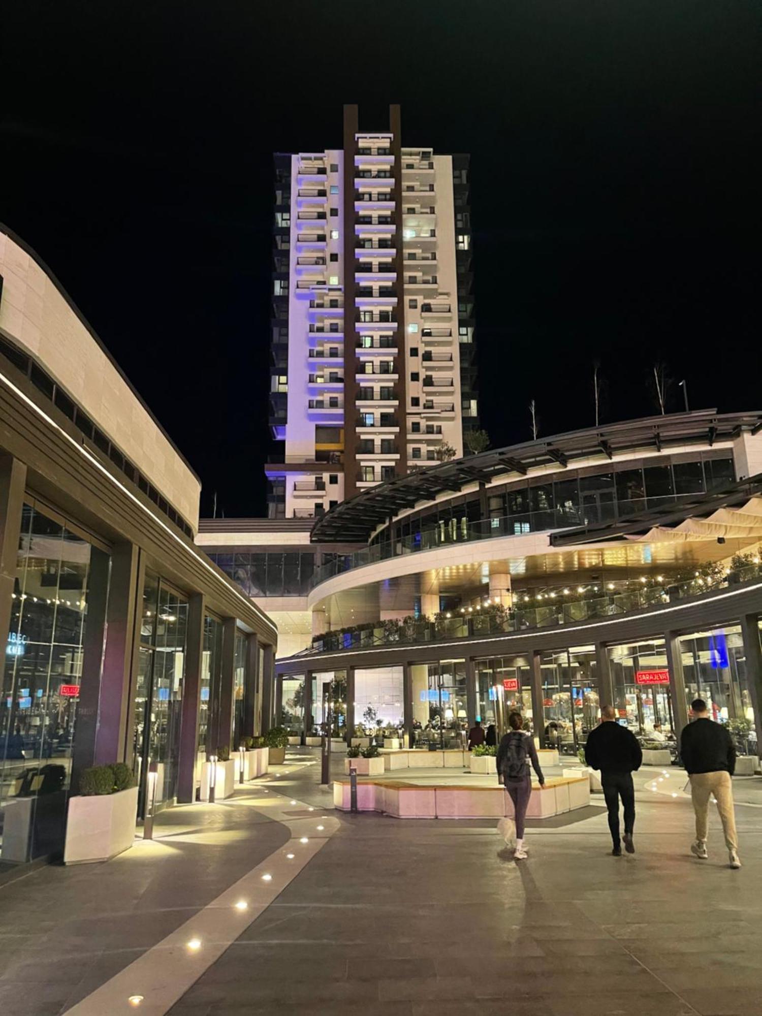 180° View Apartment In Diamond Building Skopie Exterior foto