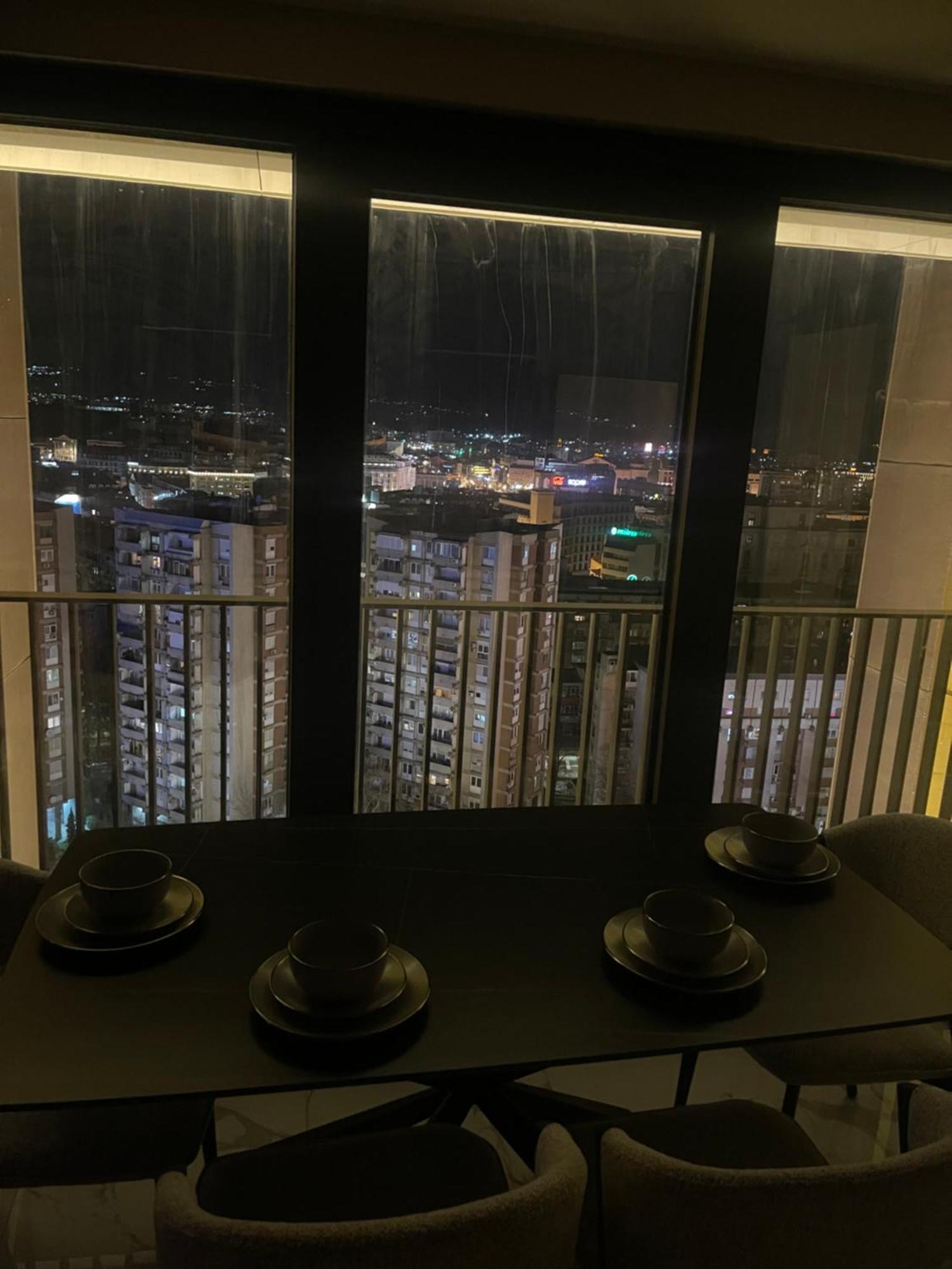 180° View Apartment In Diamond Building Skopie Exterior foto